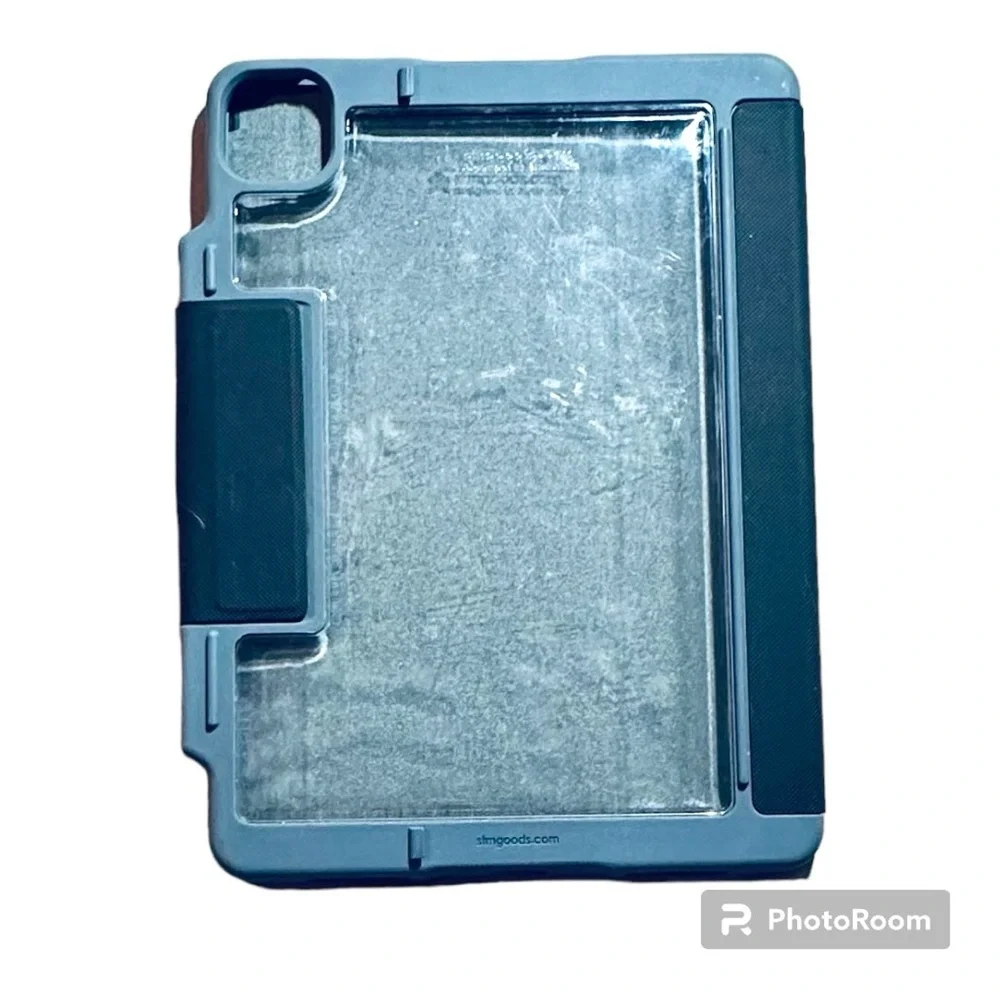 iPad Pro 11 stand/case 1st & 2nd gen gray w/clear back magnetic closure